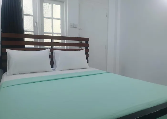Shady Transit Hotel