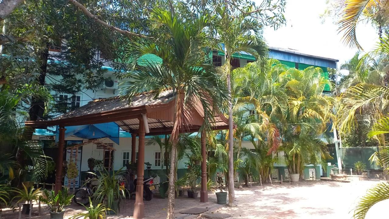 Hostel Shady Transit *