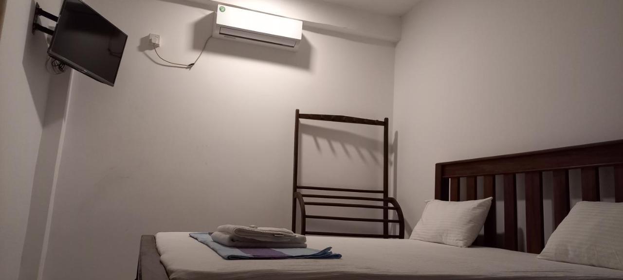 Shady Transit Hostel *